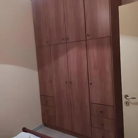 Apartament Vardia *
